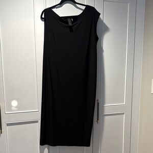 Norma Kamali Black Drop Shoulder Dress